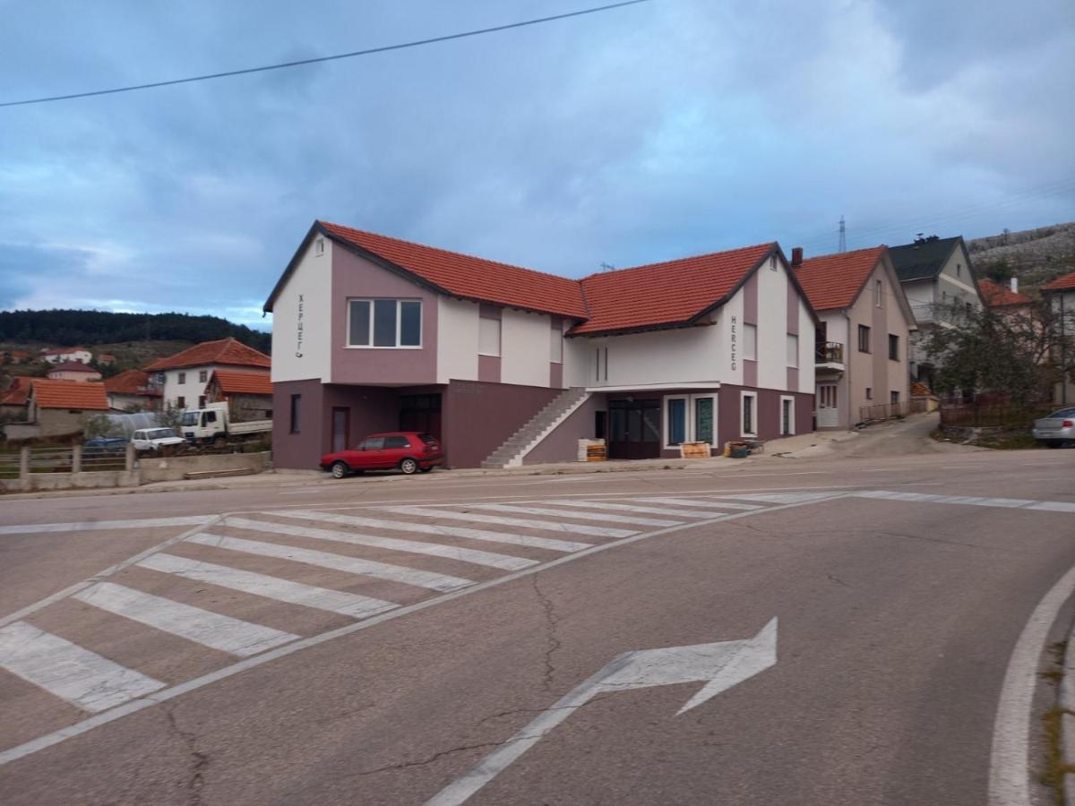 Apartmani Herceg Gacko Екстериор снимка