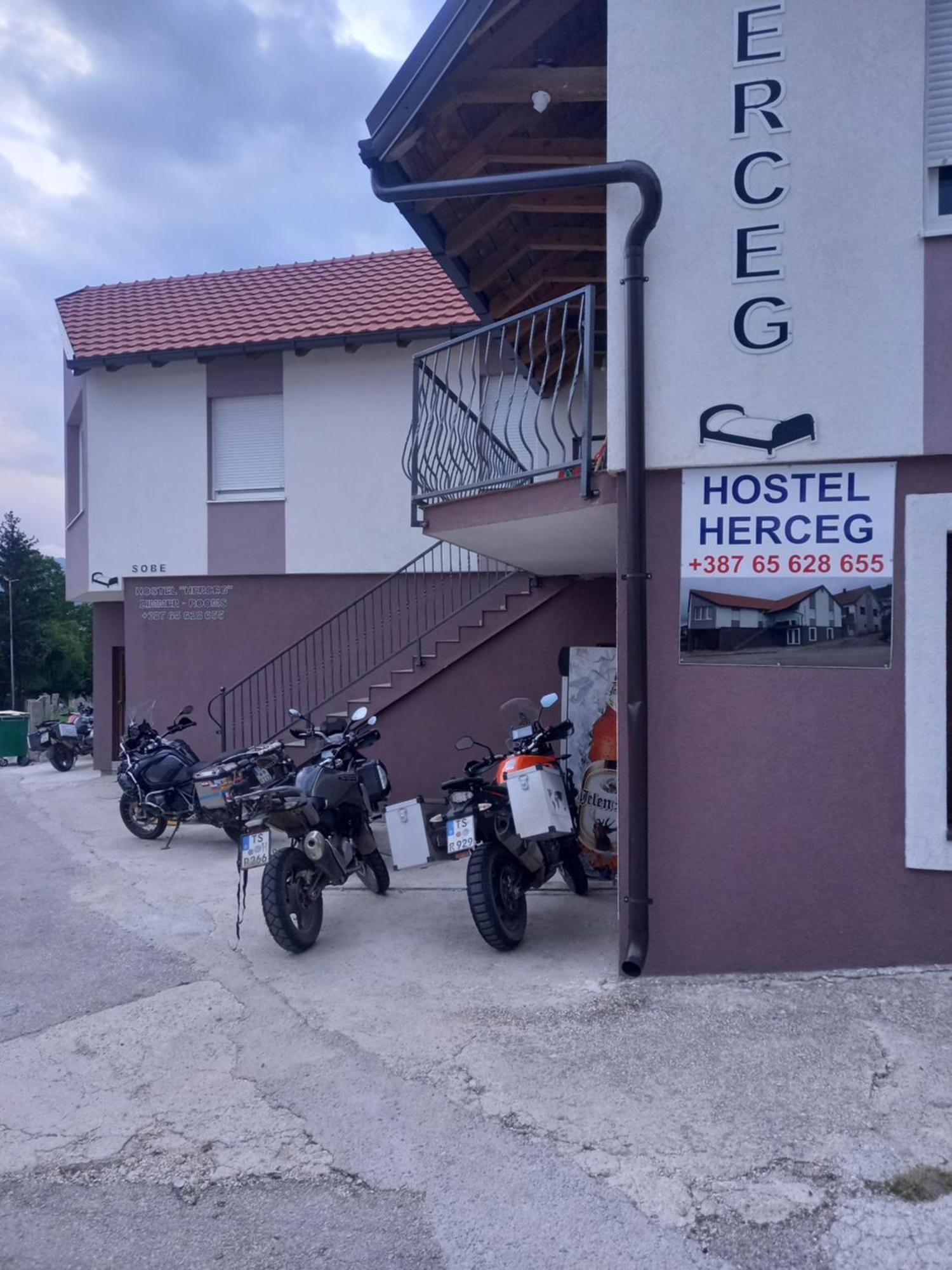 Apartmani Herceg Gacko Екстериор снимка